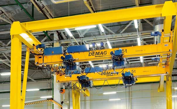 德马格门式起重机